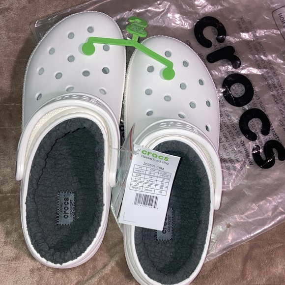 Crocs Classic Unisex White with Gray Lining Clog Size 8 in Men or Size 10 Women - Picture 2 of 5